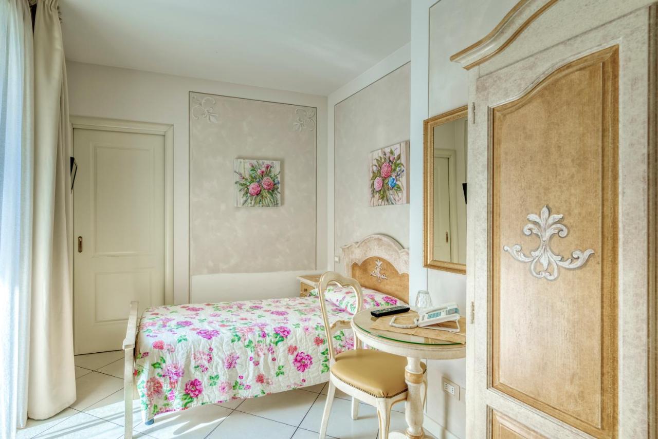 Villa Liberty Boario Terme 외부 사진