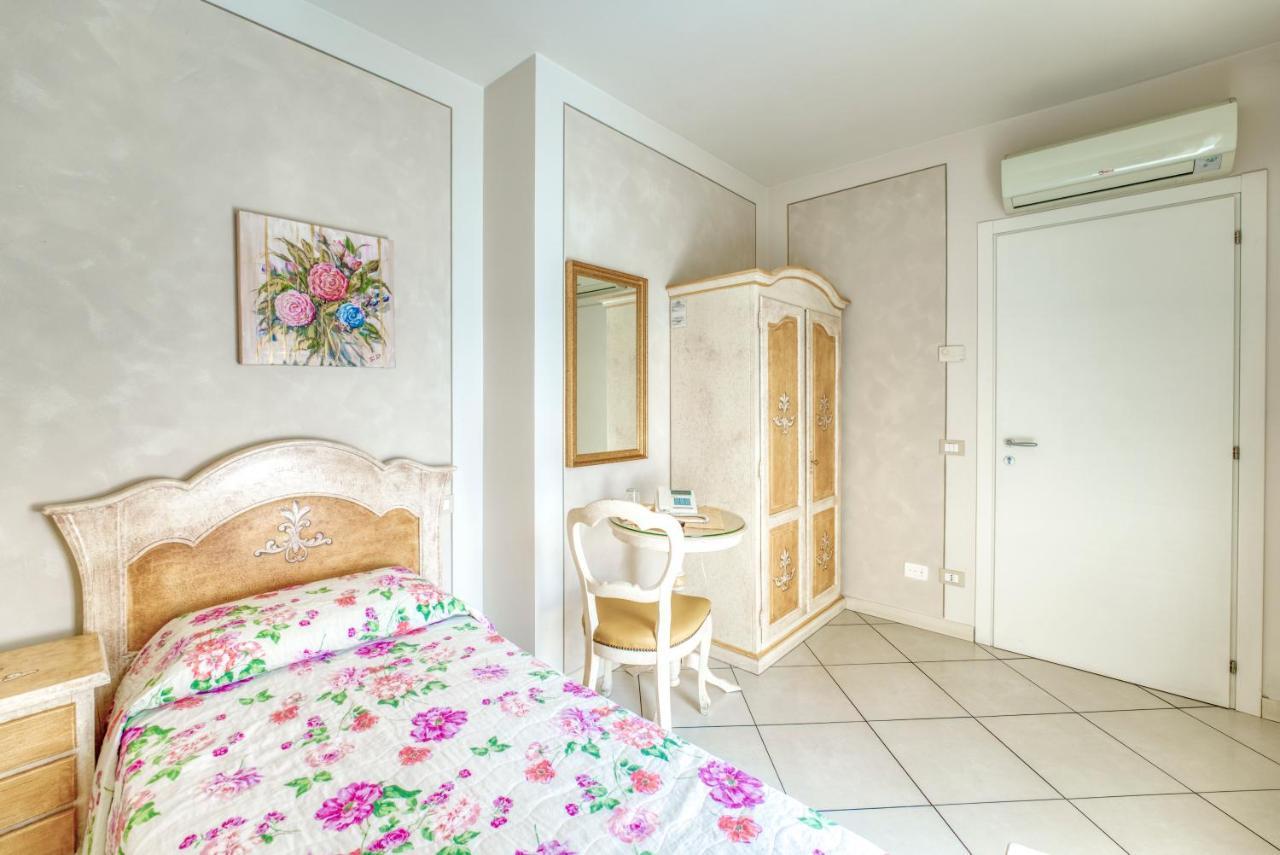Villa Liberty Boario Terme 외부 사진